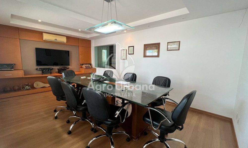 WhatsApp Image 2025-04-05 at 19.08.27 (1)