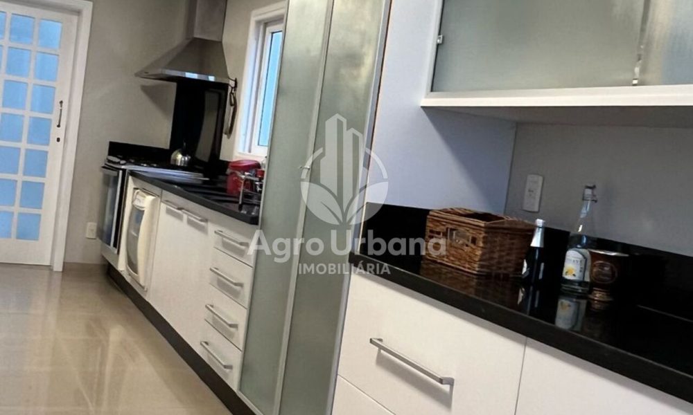 WhatsApp Image 2025-04-05 at 19.11.48